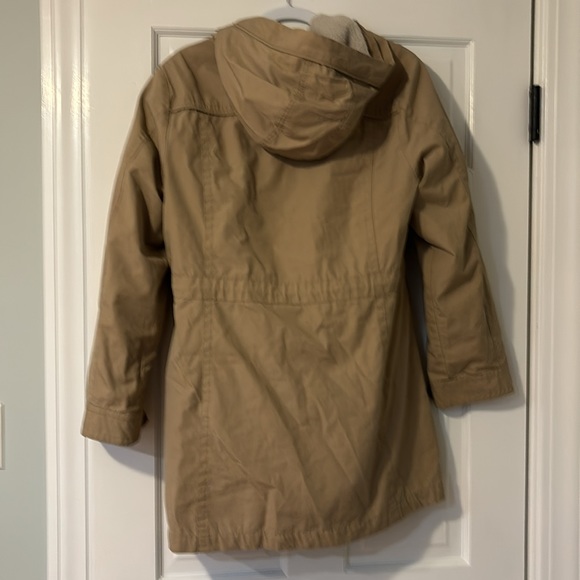 LL Bean two piece tan woman’s jacket with fleece lining - Picture 3 of 6
